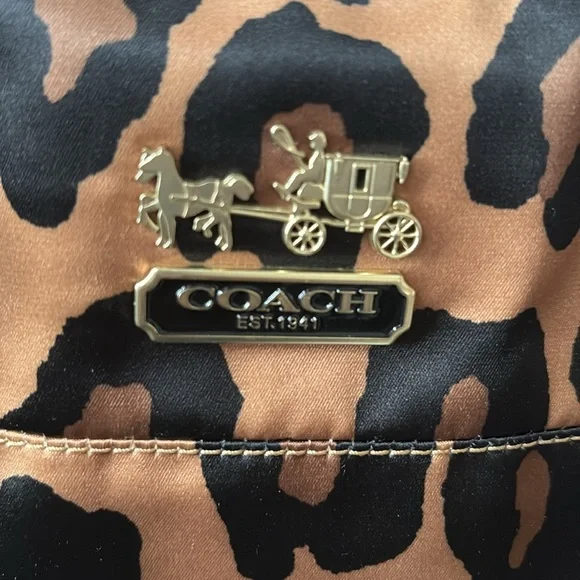 Coach Cheetah print shoulder bag gold/black/patent leather trim chain strap - Picture 5 of 17